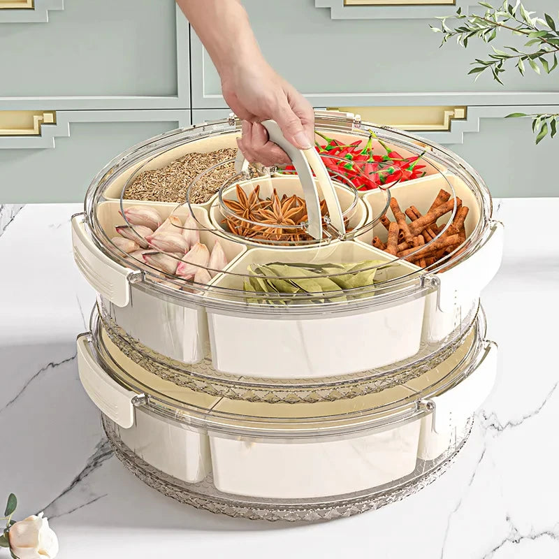 Detalle de los compartimentos individuales de la bandeja giratoria de snacks